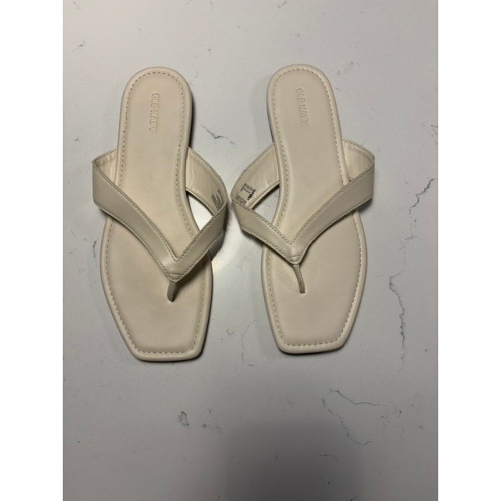 Old Navy Womens Bone Square Toe Faux Leather Flip Flop Sandals Size 10